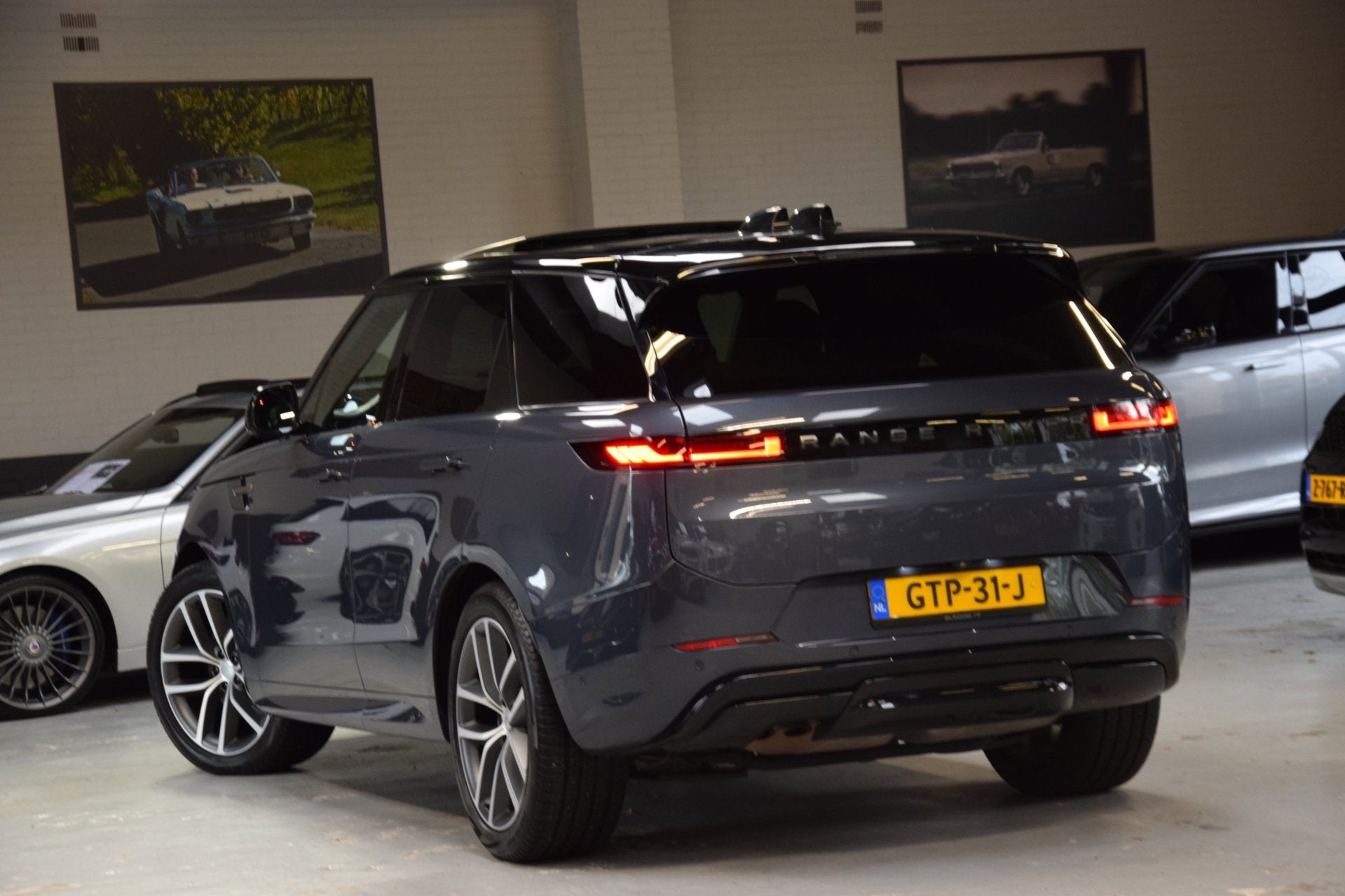 Land Rover Range Rover Sport 3.0 D350 *First Edition* Navi|L, Auto's, Automaat, Dealer onderhouden, Gebruikt, Blauw