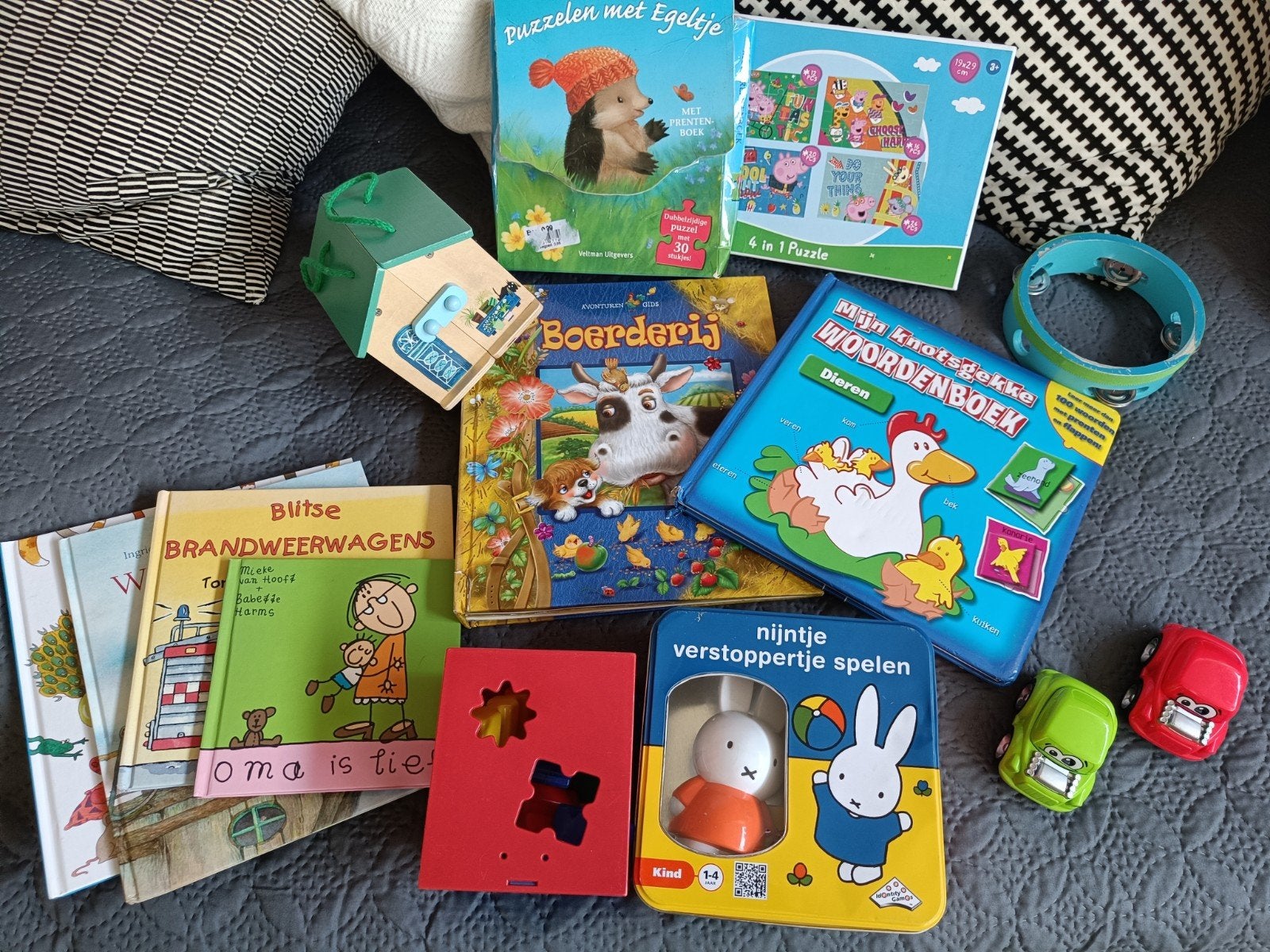 Grote tas vol speelgoed: puzzels, boeken, auto's en meer!, Kinderen en Baby's, Ophalen, Gebruikt, Jongen of Meisje