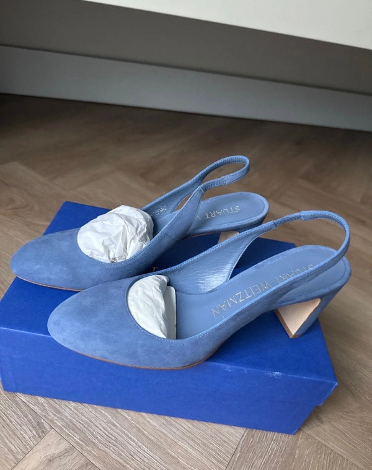 Nieuwe Stuart Weitzman slingback pumps - Maat 37.5, Ophalen of Verzenden, Nieuw, Blauw, Pumps
