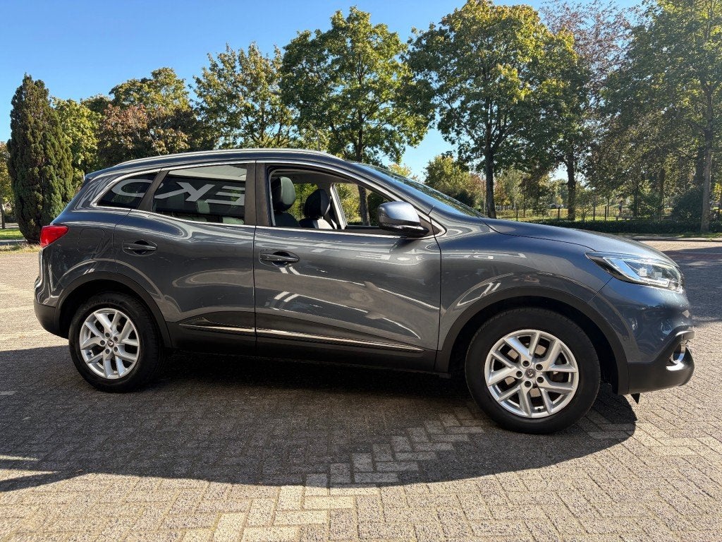 Renault KADJAR 1.2 TCE 130 Intens Panorama Dak Leder Parkeer, Auto's, Voorwielaandrijving, Kadjar, 4 cilinders, Met garantie (alle)