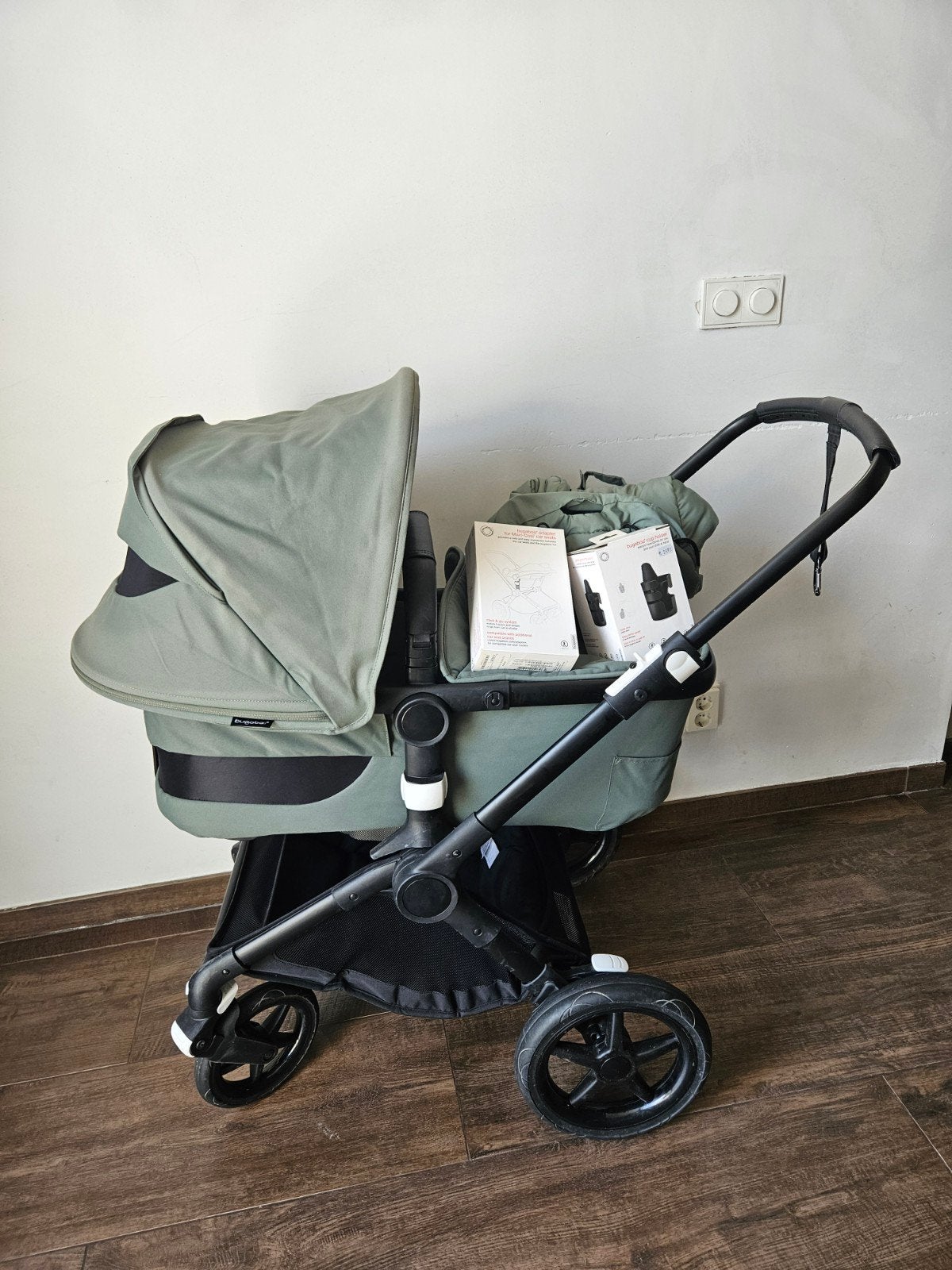 Bugaboo Fox 3 compleet met voetenzak, bekerhouder, adapters, Kinderen en Baby's, Kinderwagens en Combinaties, Zo goed als nieuw