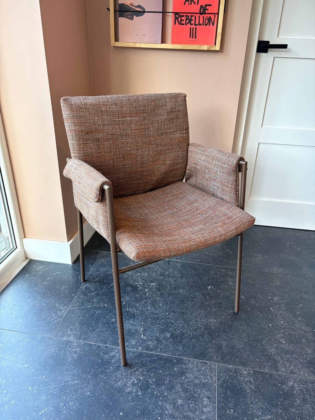 Montis Yves eetkamerstoelen - Set van 2, Ophalen, Twee, Bruin, Zo goed als nieuw