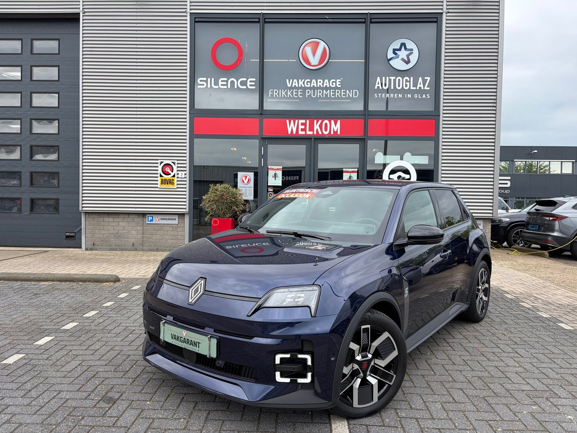 Renault 5 Urban range techno 40 kWh, Auto's, Gebruikt, Blauw, Overige brandstoffen, Bedrijf