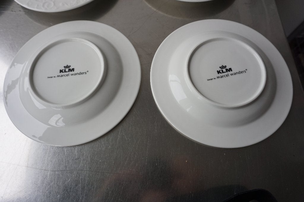 KLM borden gebaksbordjes ontbijtborden | 19 doorsnee, Ophalen of Verzenden, Nieuw, Overige typen