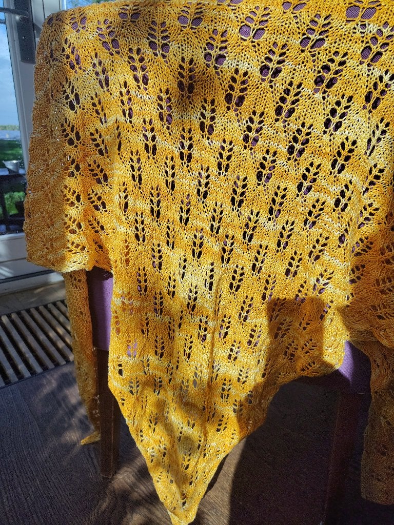 Omslagdoek, Maat 46/48 (XL) of groter, Ophalen of Verzenden, Sjaal, Onbekend