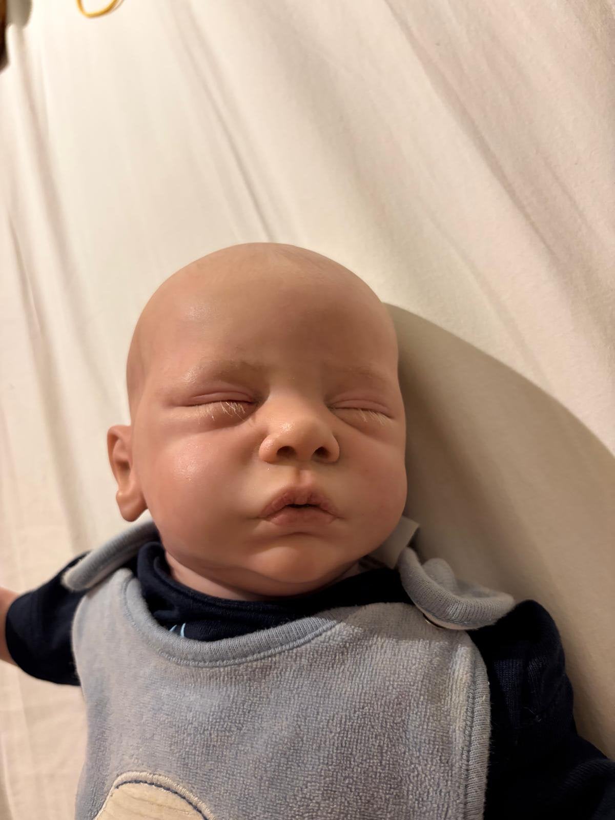 Reborn baby pop, zeer mooi en in goede staat., Ophalen of Verzenden, Gebruikt, Babypop, Levensecht of Reborn