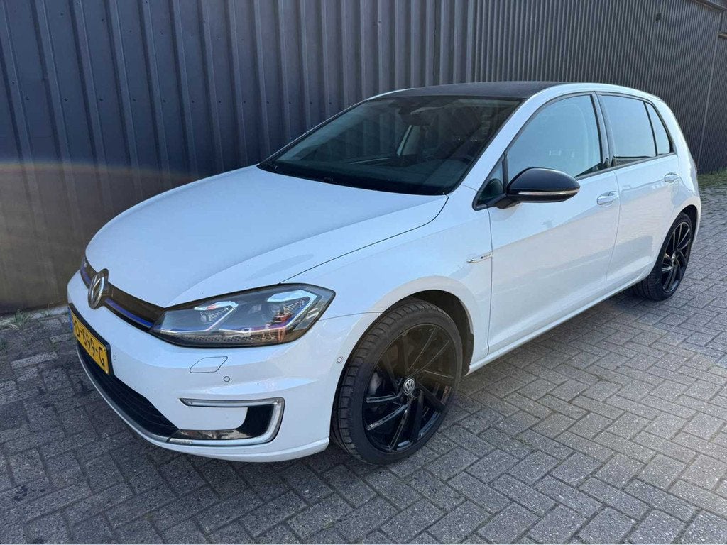 Volkswagen - e-Golf - Personenauto - 2017, Auto's, Volkswagen, Bedrijf, Golf Variant, Elektrisch, Stationwagon, Gebruikt
