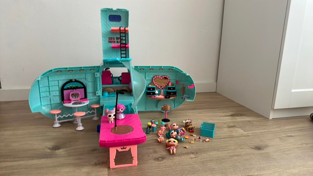 LOL camper met accessoires, Ophalen, Zo goed als nieuw, Meisje
