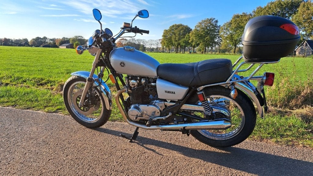 YAMAHA XS650, 2 cilinders, Occasion, Motorrijbewijs A, Particulier