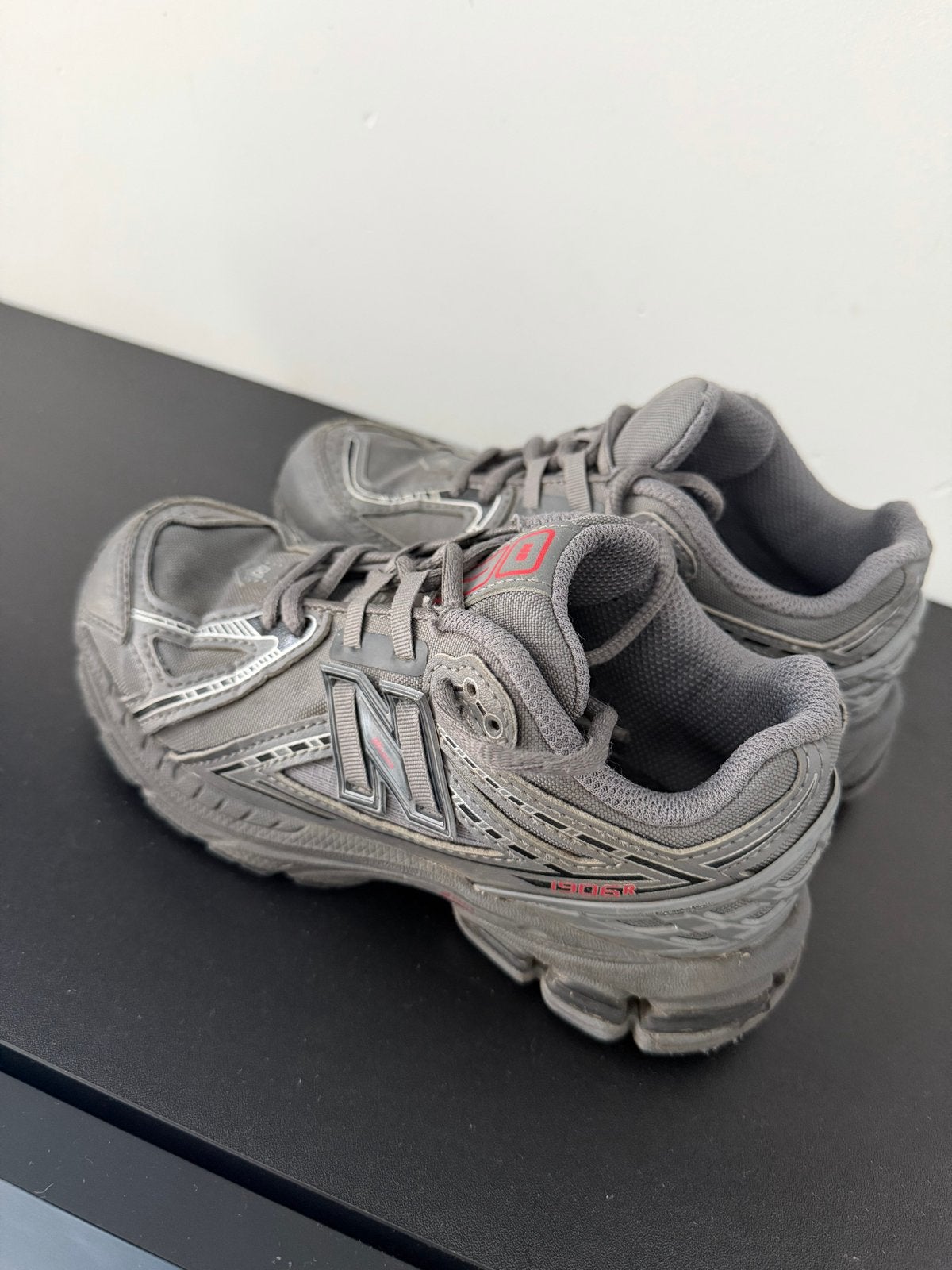 New Balance 1906R Sneakers Grijs - Maat 31, Kleding | Dames, Schoenen, Ophalen, Gedragen, Grijs, Sneakers of Gympen
