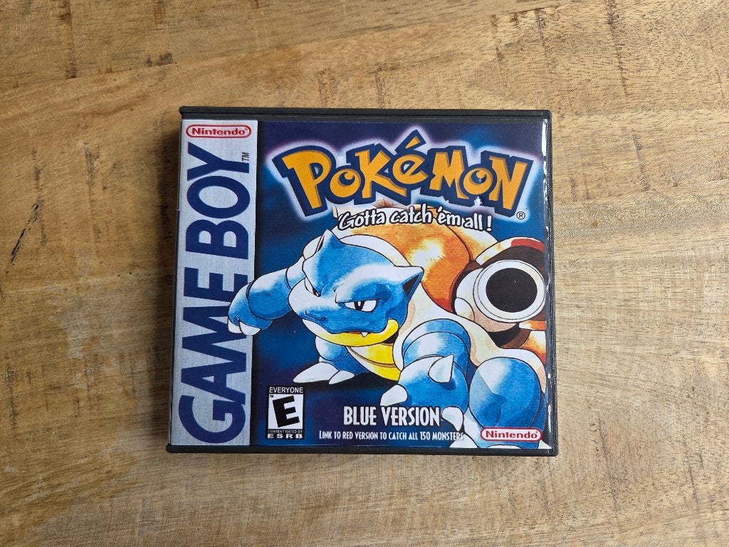 Pokemon Blue Custom Game Case Nintendo GameBoy Display Casee, Spelcomputers en Games, Games | Nintendo Game Boy, 1 speler, Nieuw