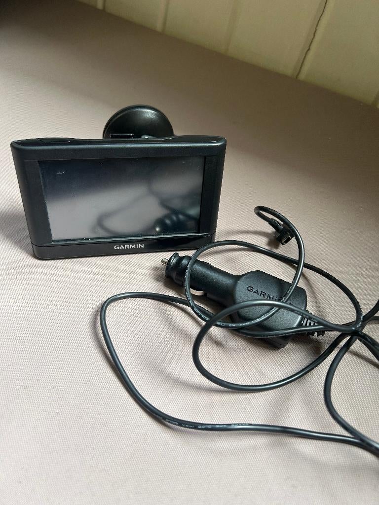 Garmin Nuvi 42 (145-01615-10) GPS met 12V autolader en USB, Ophalen of Verzenden, Gebruikt