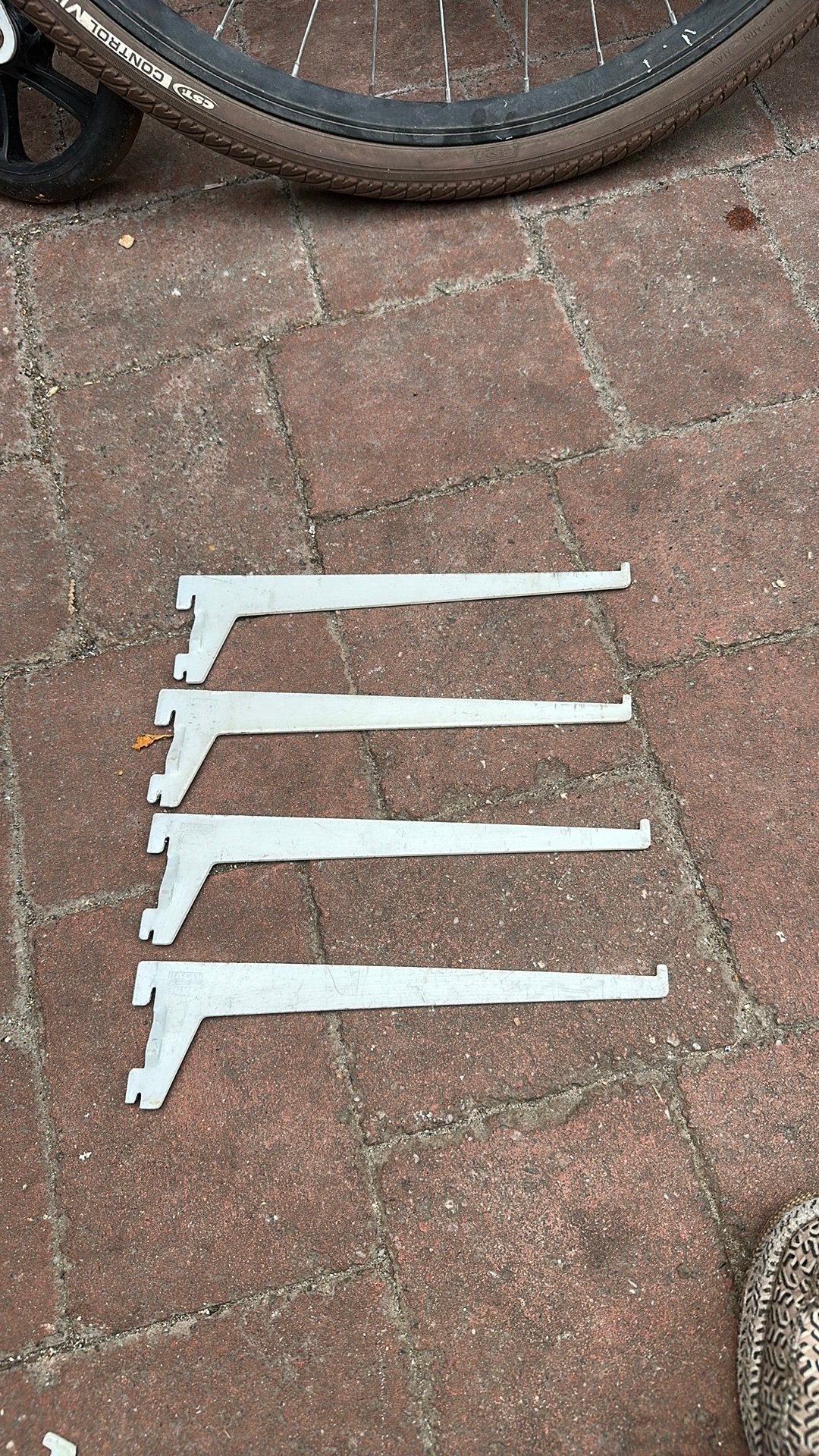 4 stuks Element System plankdragers 25cm, Ophalen, Gebruikt
