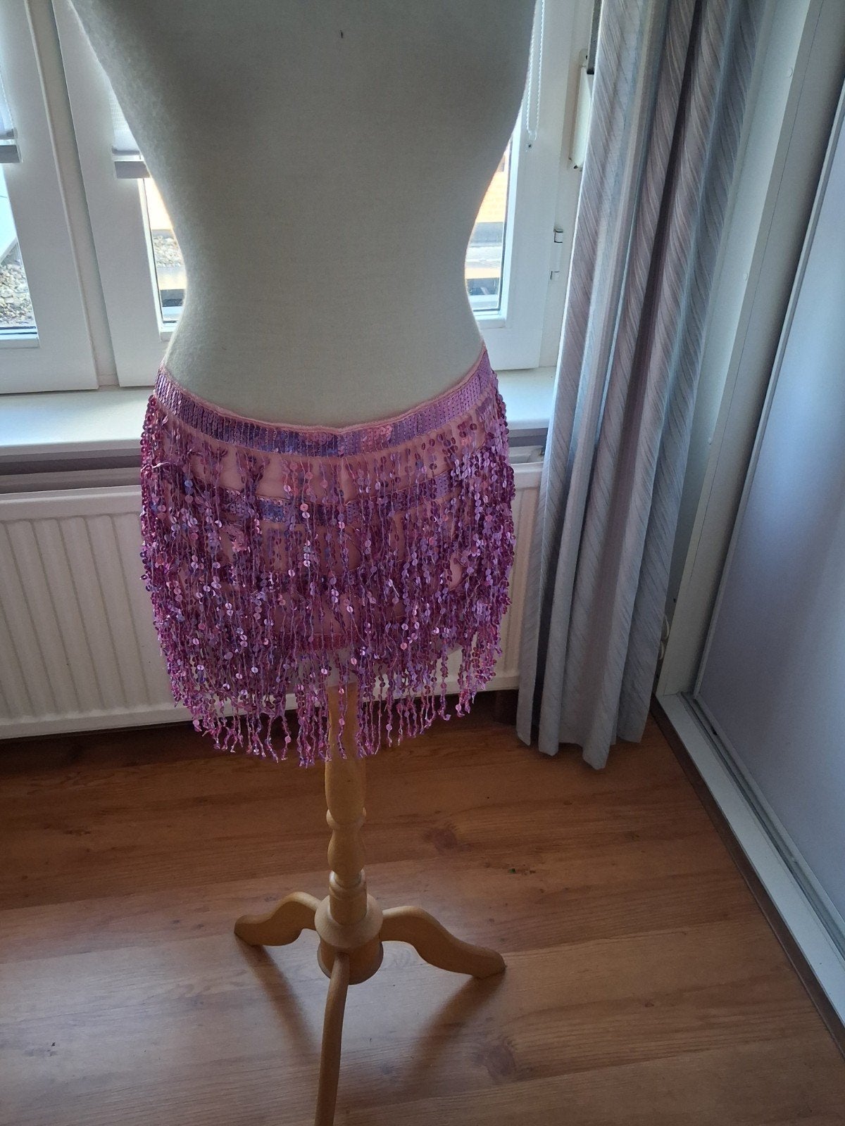 10 CARNAVALS GLITTER ROKJES, Carnaval, Maat 42/44 (L), Nieuw, Ophalen of Verzenden