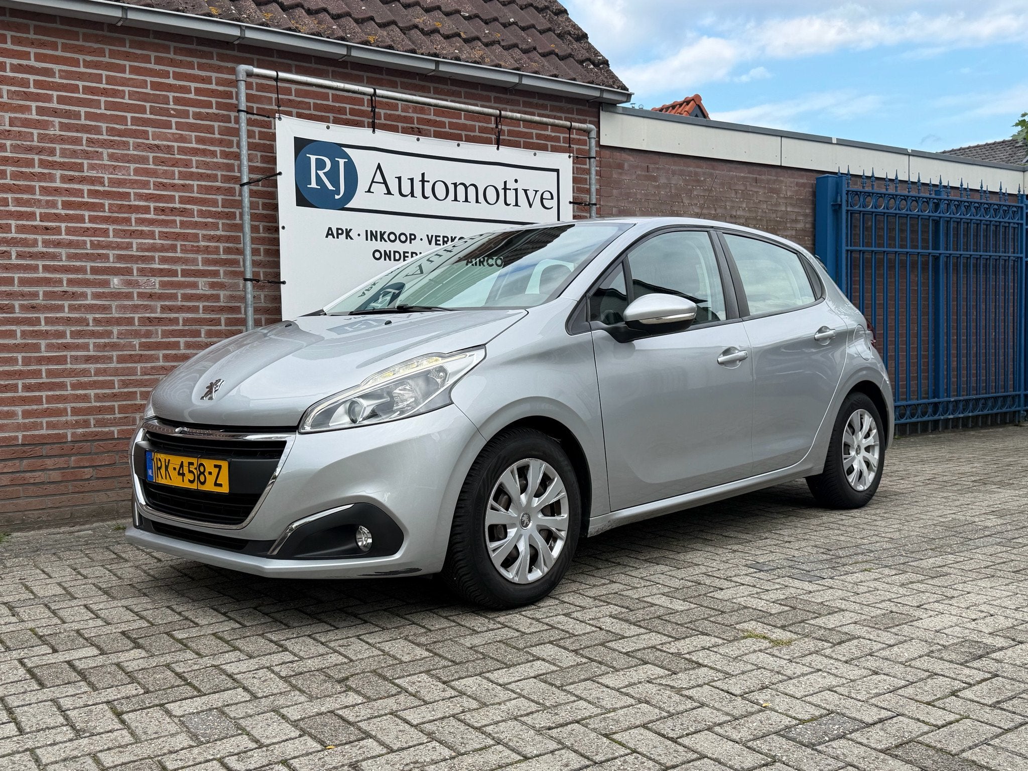 Peugeot 208 1.6 B.HDi Blue Lease LESAUTO/NAP/AIRCO, Auto's, Gebruikt, Euro 6, 4 cilinders, Start-stop-systeem