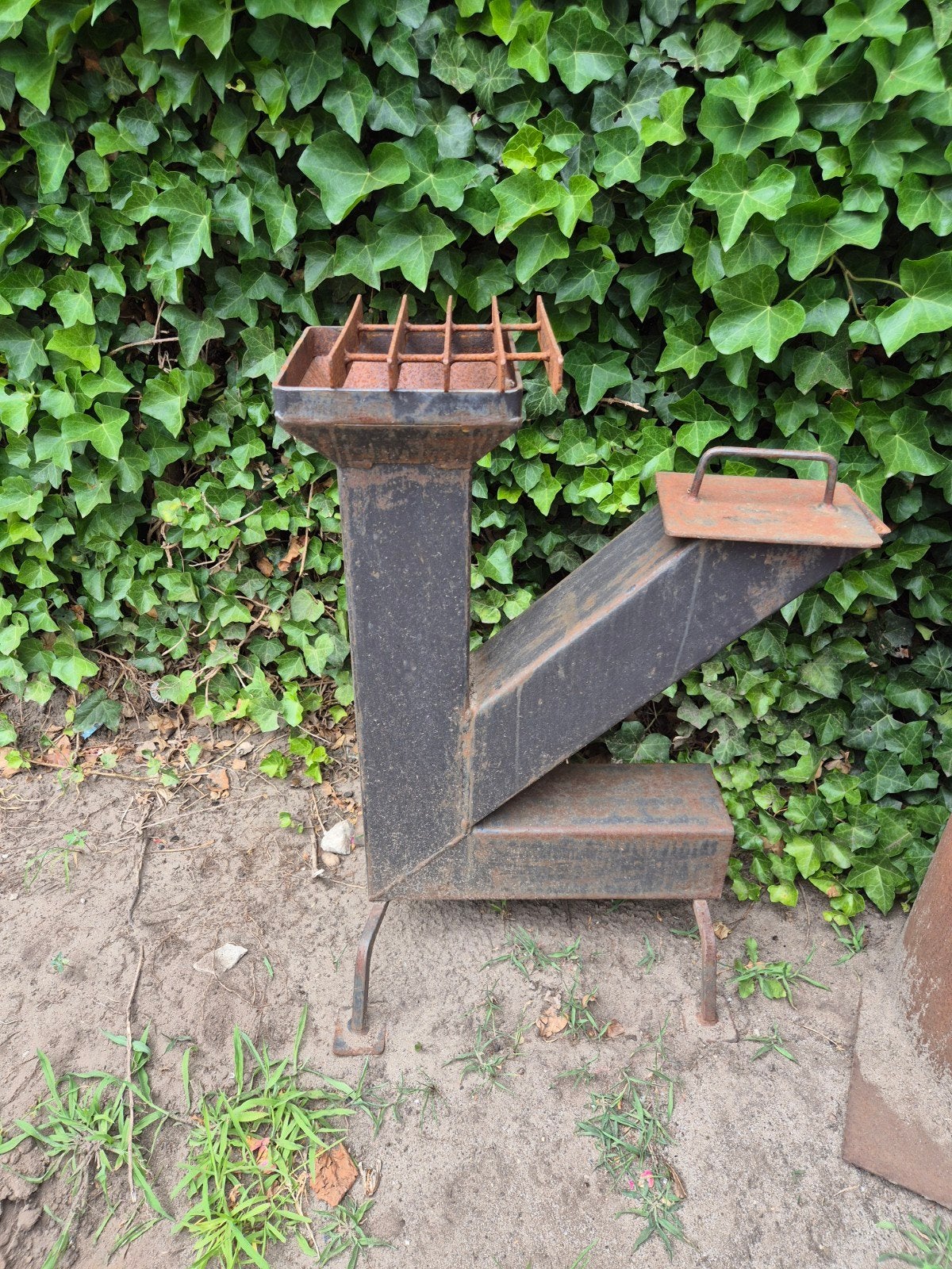 Robuuste Rocket Stove - Ideaal voor buiten koken, Ophalen, Gebruikt, Vuurkorf