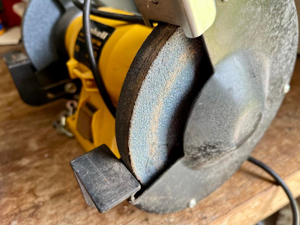 Einhell Bavaria BD 150 Werkbankslijpmachine, Ophalen of Verzenden, Zo goed als nieuw, Minder dan 700 watt, Werkbankslijpmachine