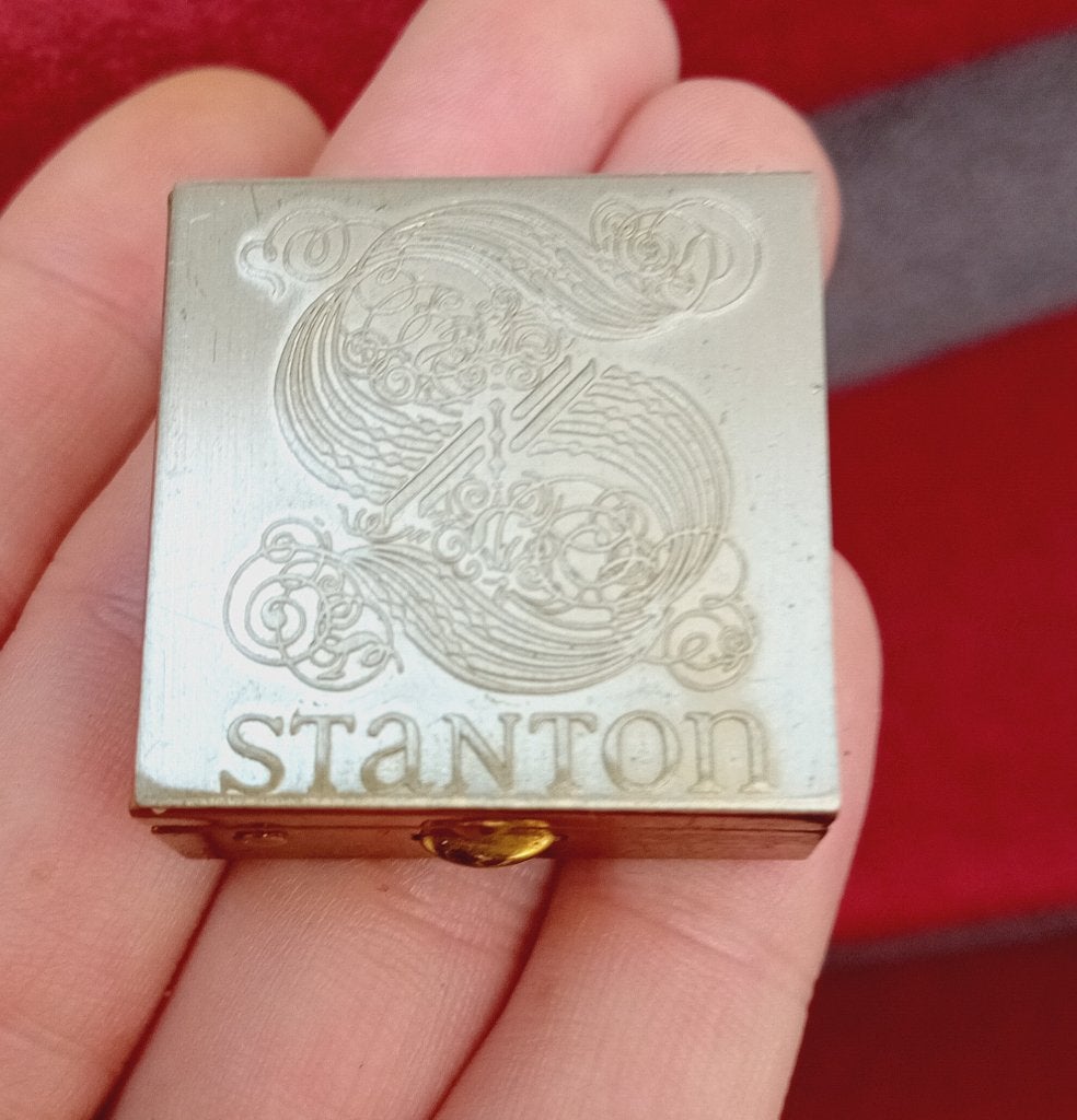 stanton pillendoosje, Verzenden