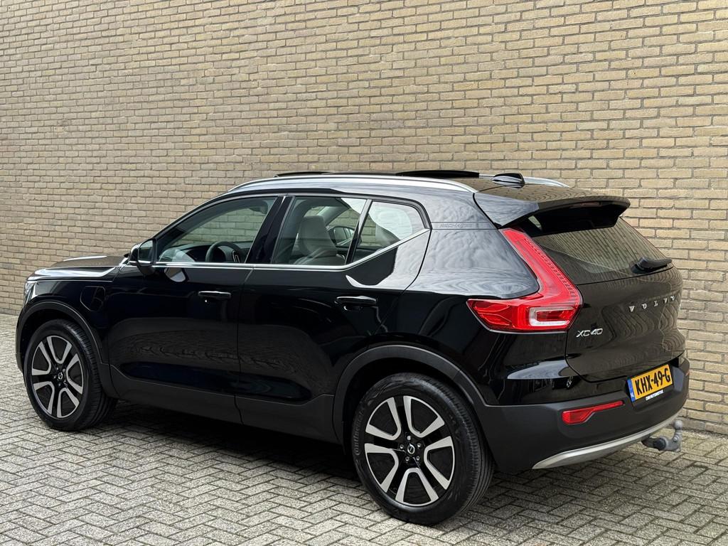 Volvo XC40 1.5 T5 262pk Recharge Inscription | Panoramadak |, Auto's, Volvo, Euro 6, 1712 kg, Zwart, Bedrijf