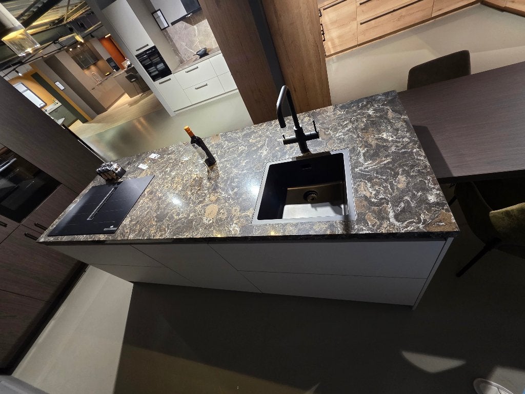Exclusieve Ballerina keuken met composiet en Bosch apparaten, Ophalen, Overige kleuren, Overige typen, Nieuw