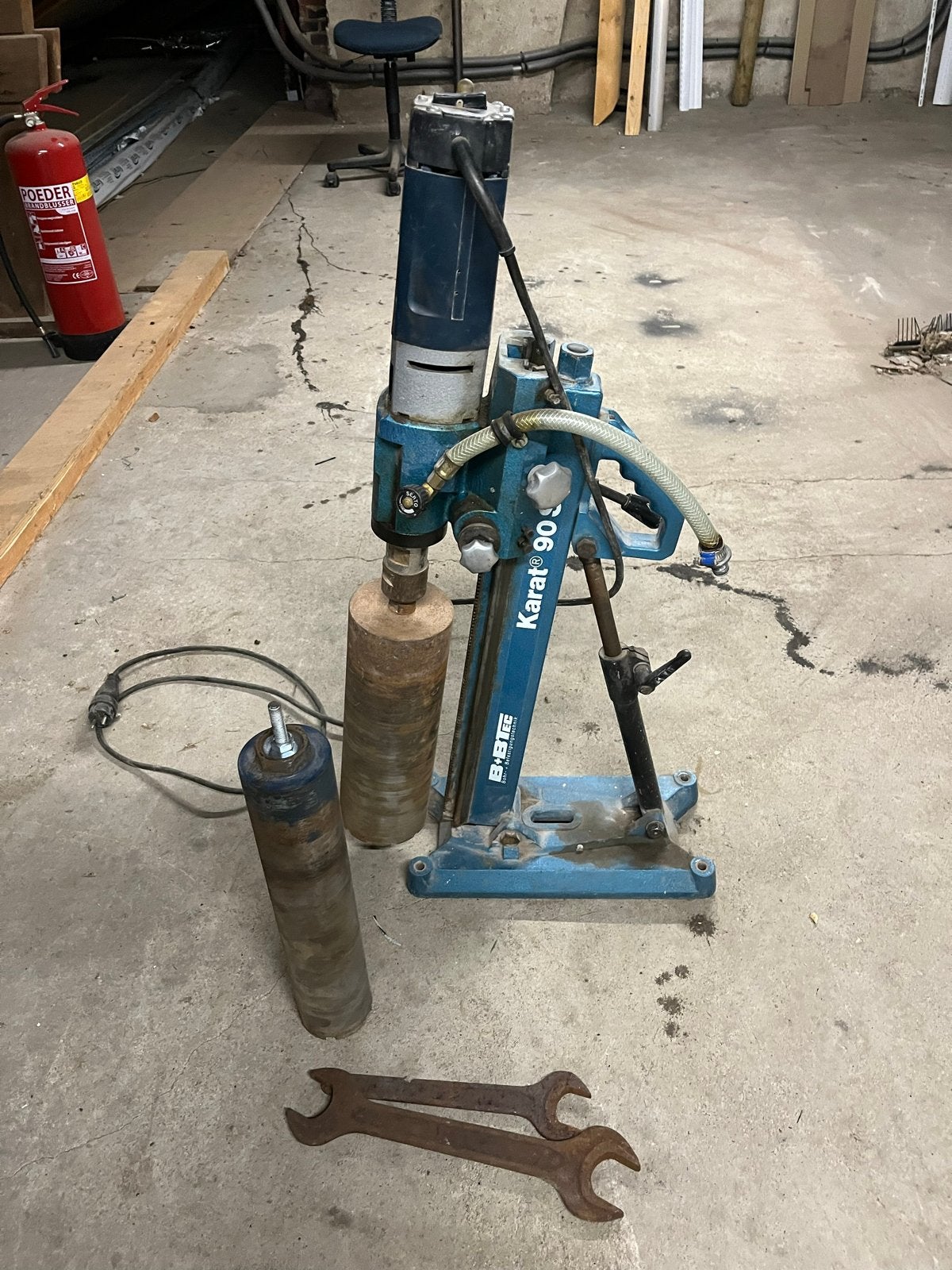 B+BTec Karat 90 SE KernBoormachine met Statief, Ophalen, Gebruikt, 600 watt of meer, Boormachine