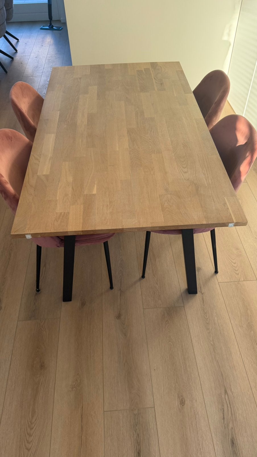 Eettafel en vier stoelen, Ophalen, Gebruikt, 50 tot 100 cm, 150 tot 200 cm