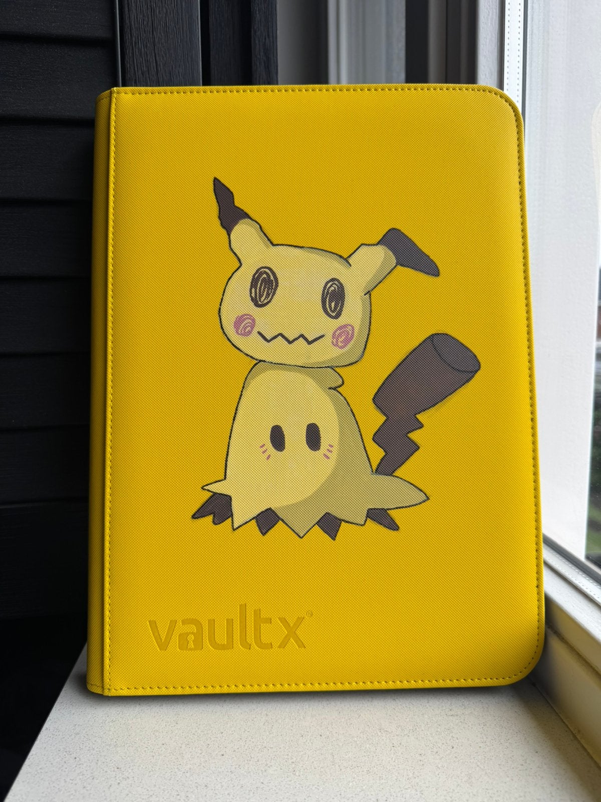 Pokemon Mimikyu Vault X 9 Pocket Binder, Ophalen of Verzenden, Zo goed als nieuw