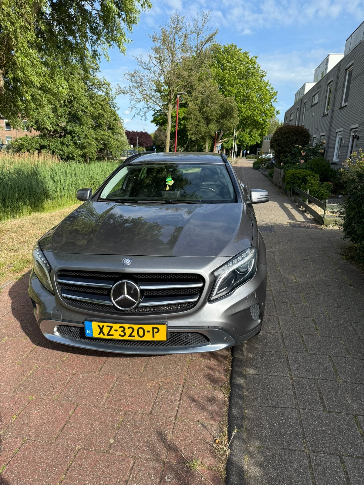 MERCEDES-BENZ GLA 180 D, Auto's, Zwart, 4 cilinders, Leder, Vierwielaandrijving