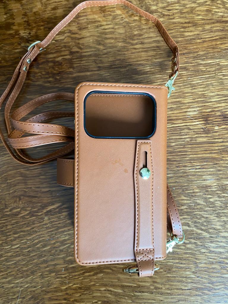 Hoesje iPhone 17 pro, Ophalen, Bruin, Nieuw, Hoesje of Tasje