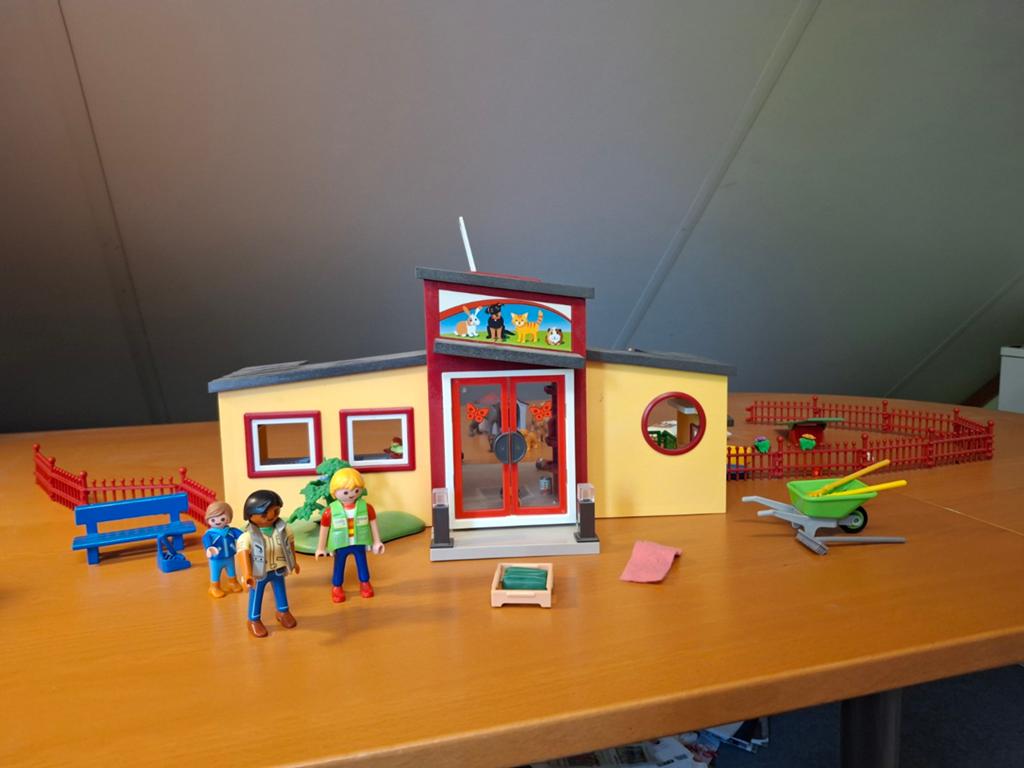 Playmobil dierenpension 9275, Kinderen en Baby's, Speelgoed | Playmobil, Ophalen of Verzenden, Zo goed als nieuw