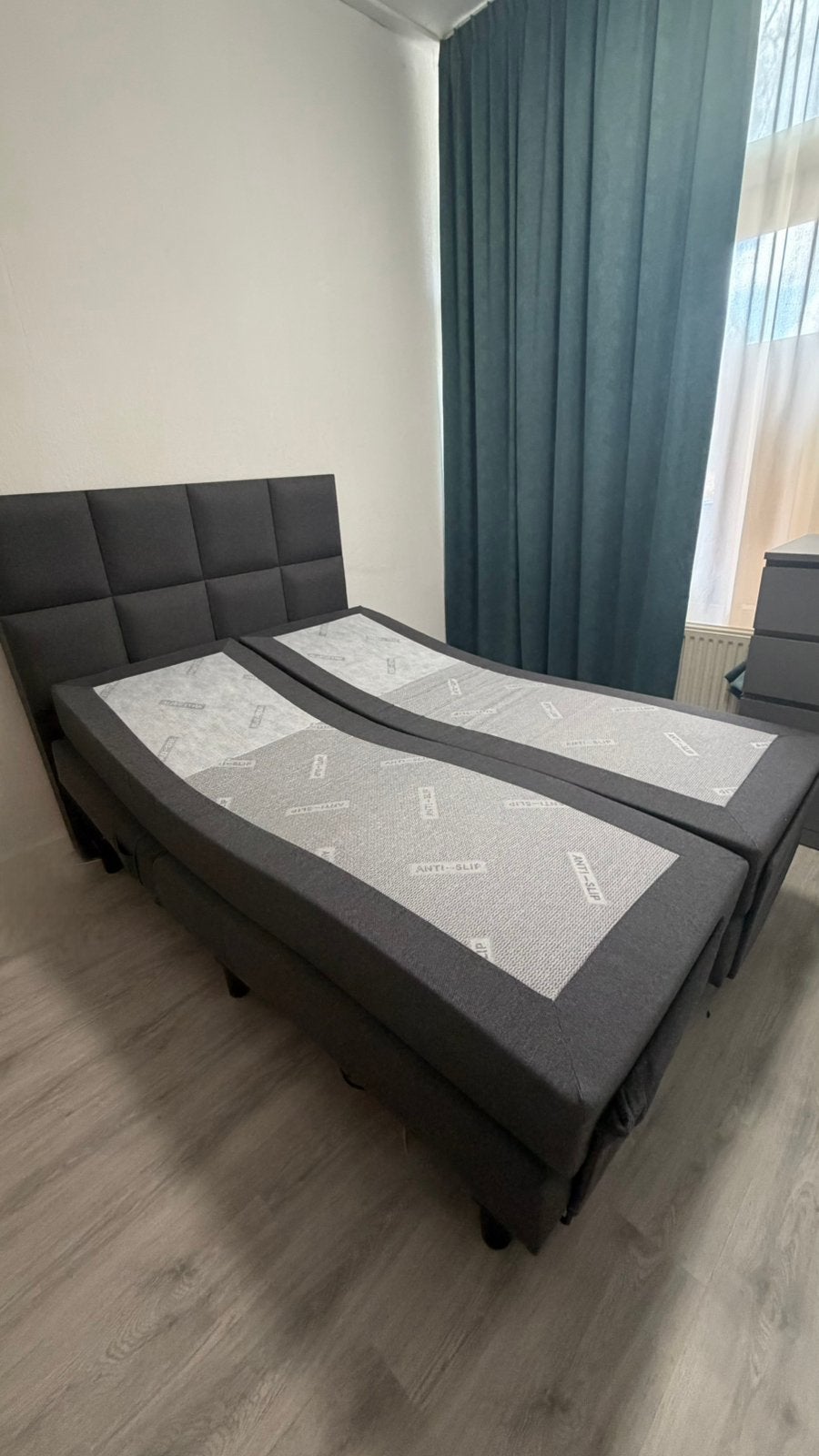 Elektronische boxspring, Ophalen, 140 cm, Zo goed als nieuw, Twijfelaar