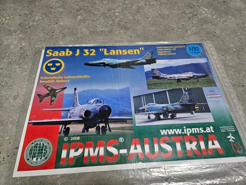 Bouwplaten Zweedse Straaljagers 1:33 (Viggen, Draken), Ophalen of Verzenden, 1:72 tot 1:144, Overige merken