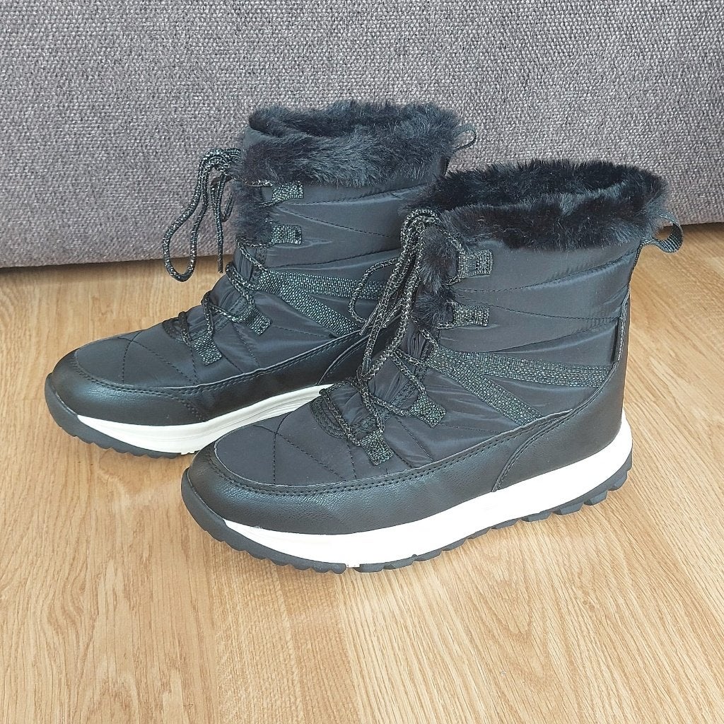 Zwarte boots van Up2 Fashion waterproof,napbont,Maat 37, Ophalen of Verzenden, Zo goed als nieuw, Zwart