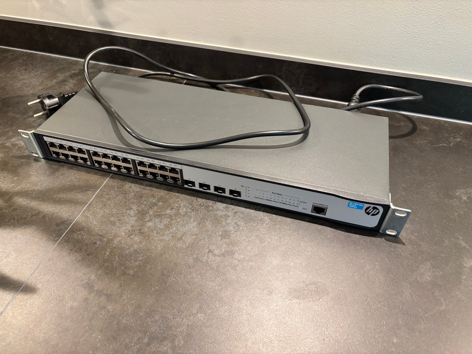 HP 1920-24G Switch JG924A - 24-poorts Gigabit Switch, Computers en Software, Netwerk switches, Gebruikt, Ophalen of Verzenden
