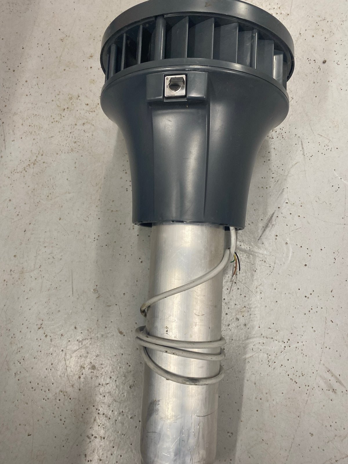 Zehnder RPME  pijp ventilator 230V met CO2 Sensor, Ophalen, Zo goed als nieuw, Ventilator en Afzuiger