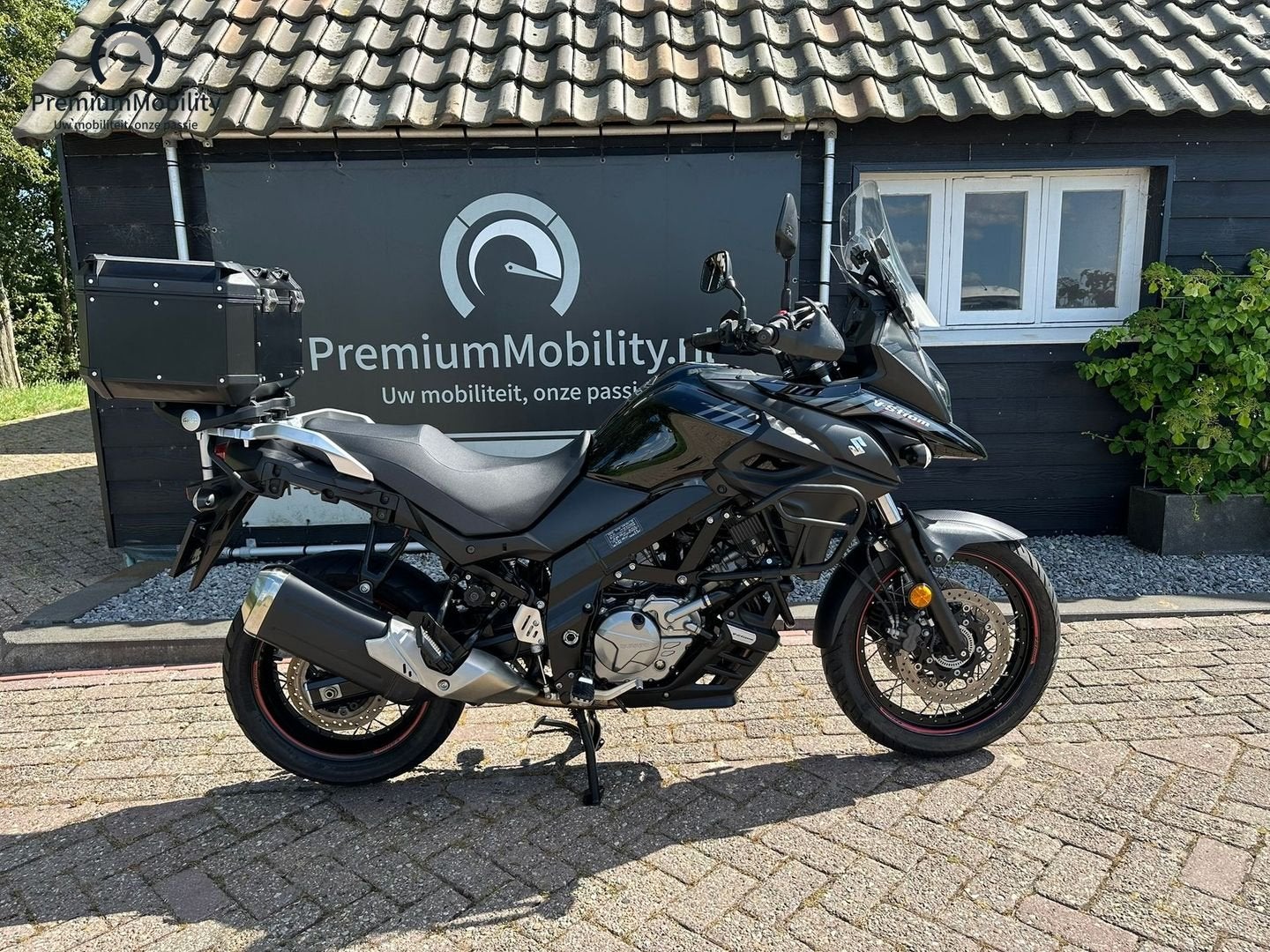 SUZUKI V-STROM DL 650 XTA ADVENTURE (BJ 2019 / 19887 KM), Motorrijbewijs A, Bedrijf, Onbekend, Meer dan 35 kW