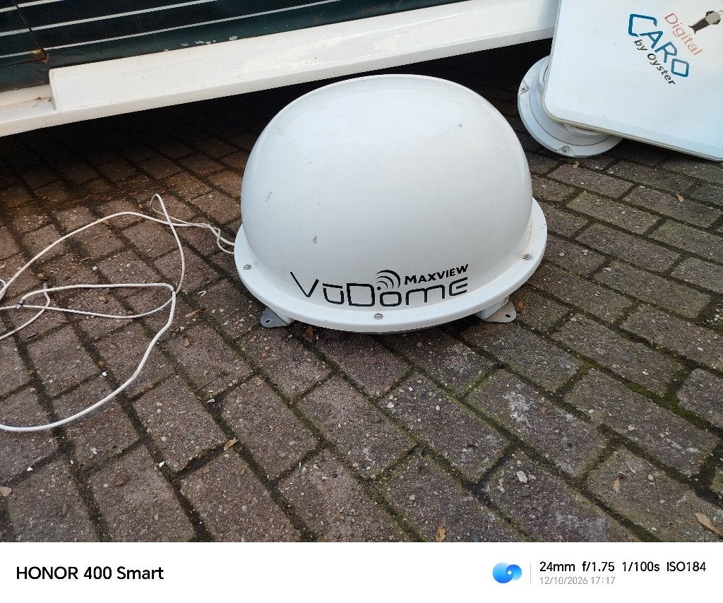 Satelliet antenne, Ophalen of Verzenden, Zo goed als nieuw, (Schotel)antenne, Overige merken