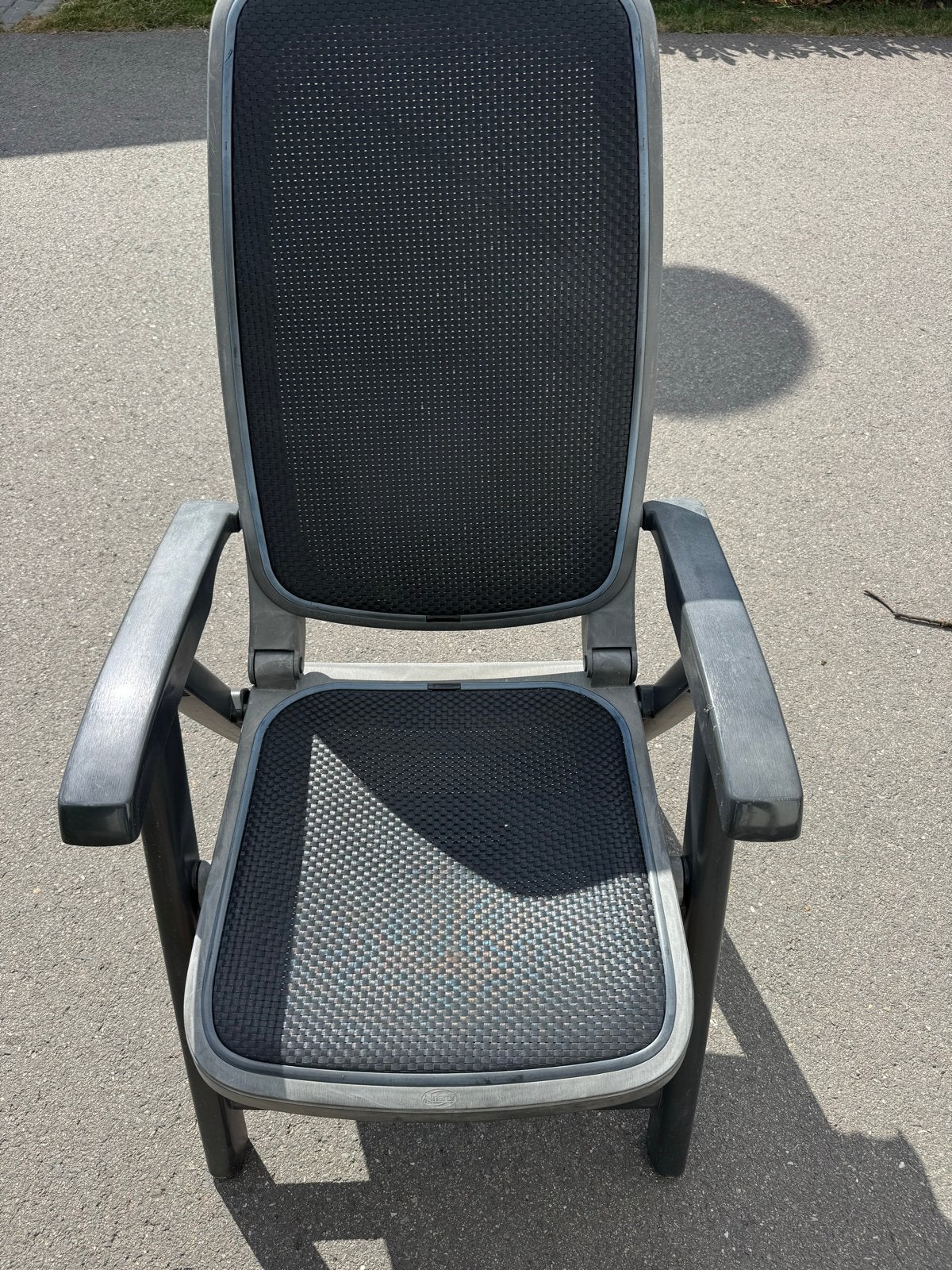 Complete donkergrijze tuinset met 6 verstelbare stoelen, Ophalen, Kunststof, Gebruikt, Eettafel