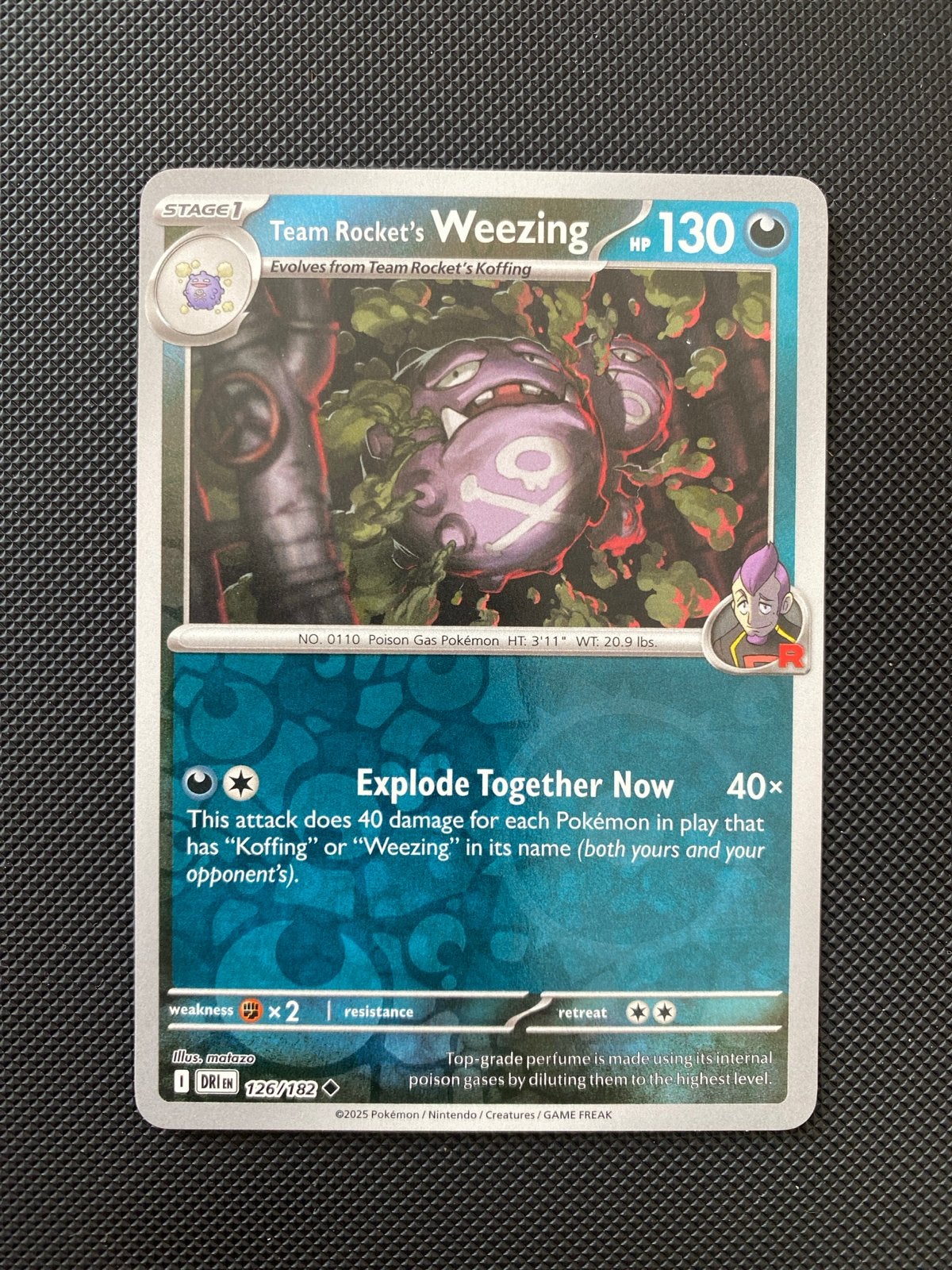 Team Rocket's Weezing 126/182 Reverse Holo Destined Rivals, Ophalen of Verzenden, Zo goed als nieuw, Losse kaart, Foil