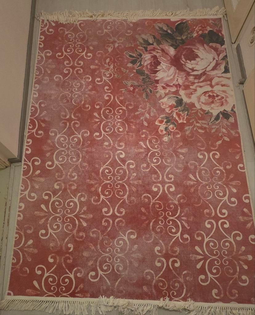 Rood vloerkleed met bloemenpatroon 150-190, 100 tot 150 cm, Groen, Rechthoekig, Klassiek, Bloemen, Sierlijk