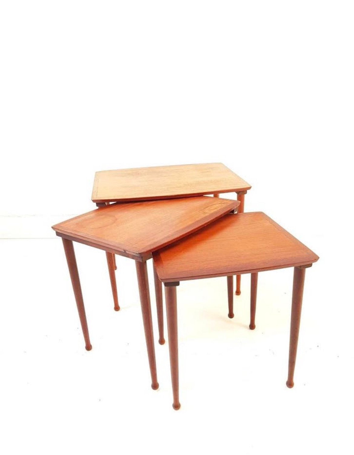 Jørgen Aakjær Jørgensen Møbelintarsia nesting tables teak, -, -, Ophalen of Verzenden, Zo goed als nieuw