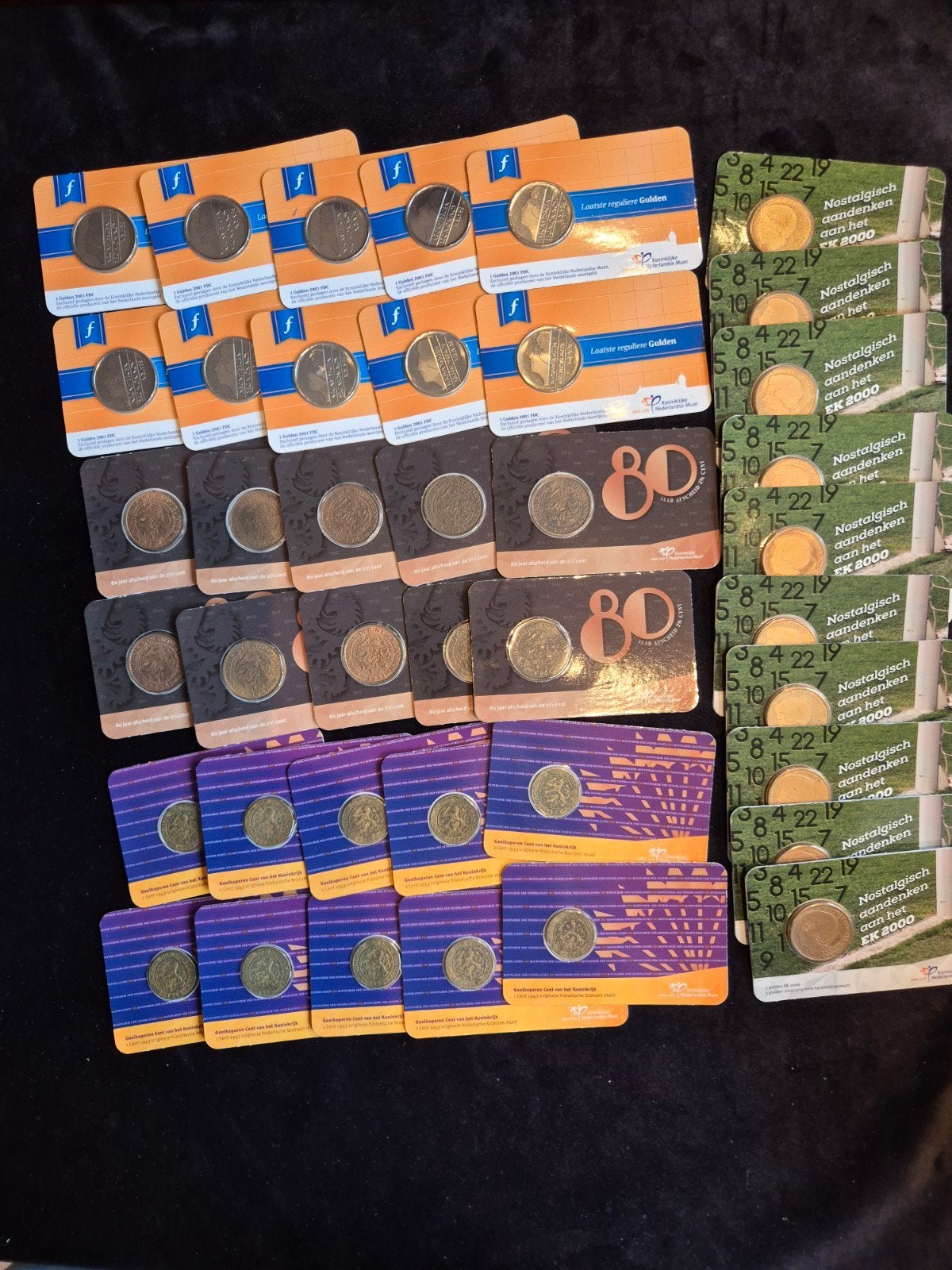 Lot 40 stuks historische coincards Nederland KNM, Postzegels en Munten, Munten | Nederland, Koningin Wilhelmina, Verzenden