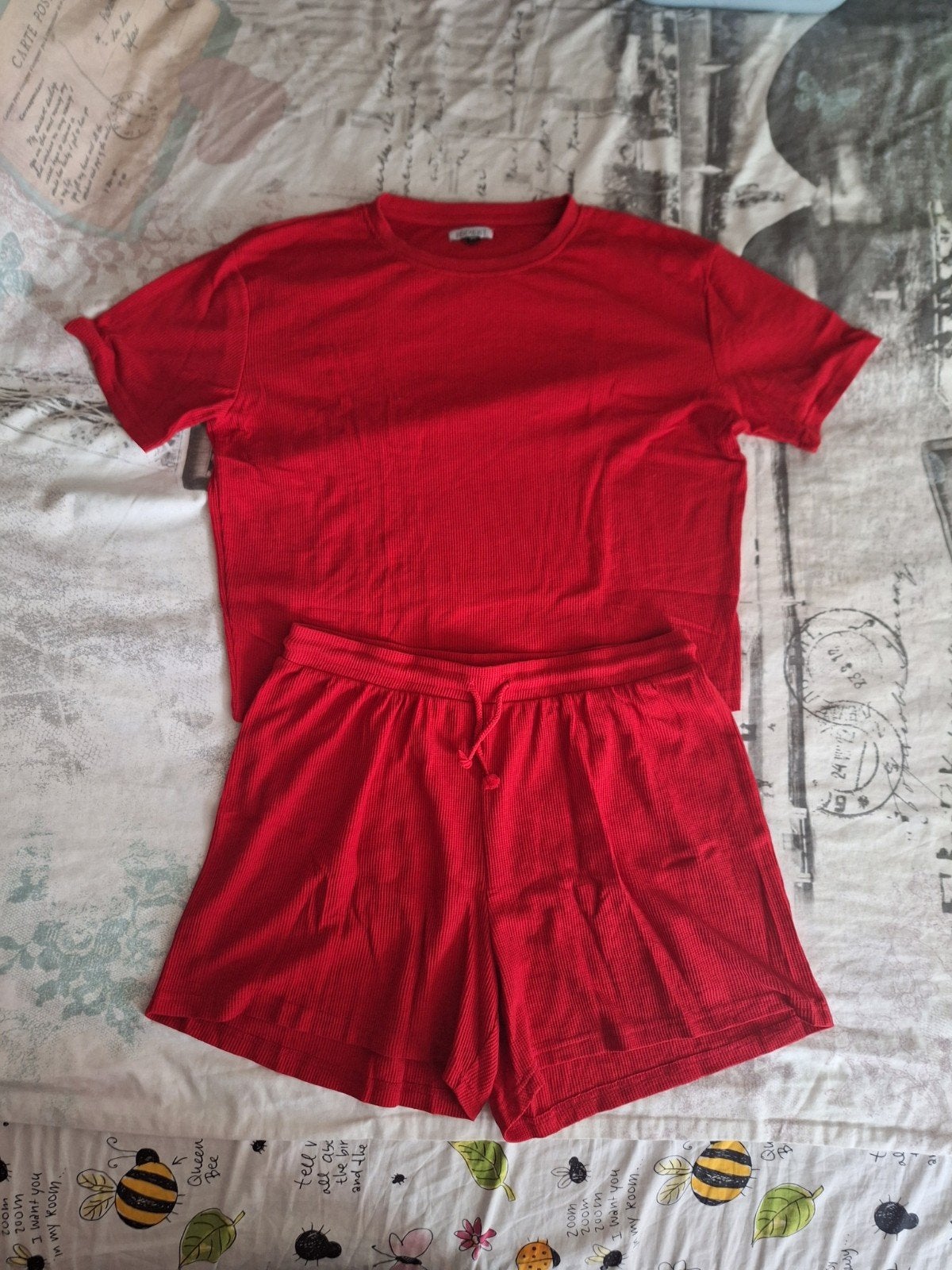 Leuke rode set: t-shirt en korte broek --NIEUW--, True Spirit, Ophalen of Verzenden, Nieuw