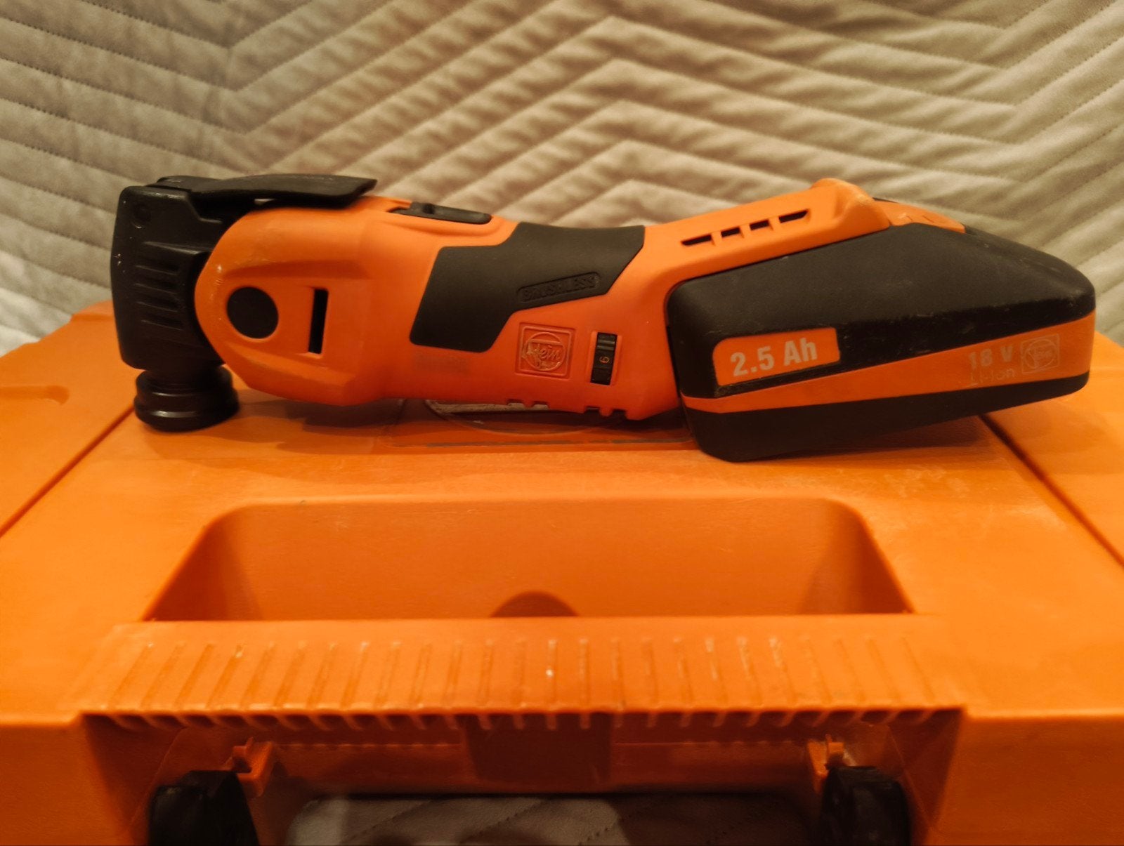 Fein Multitool met 2x 2.5Ah accu en accessoires, Doe-het-zelf en Verbouw, Gereedschap | Handgereedschap, Ophalen of Verzenden