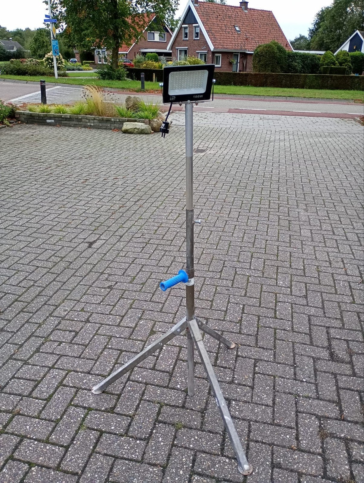 Energiezuinige 100W led bouwlamp, Ophalen