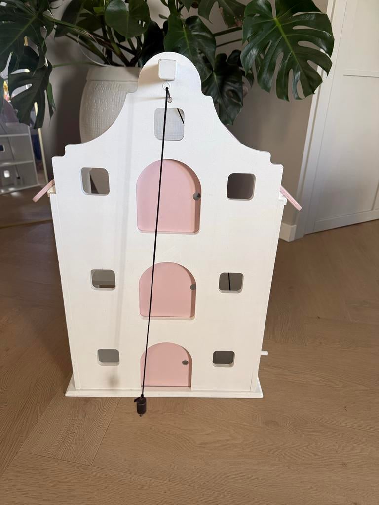 Houten poppenhuis pakhuis, zelf geverfd, Kinderen en Baby's, Speelgoed | Poppenhuizen, Ophalen of Verzenden, Gebruikt, Poppenhuis