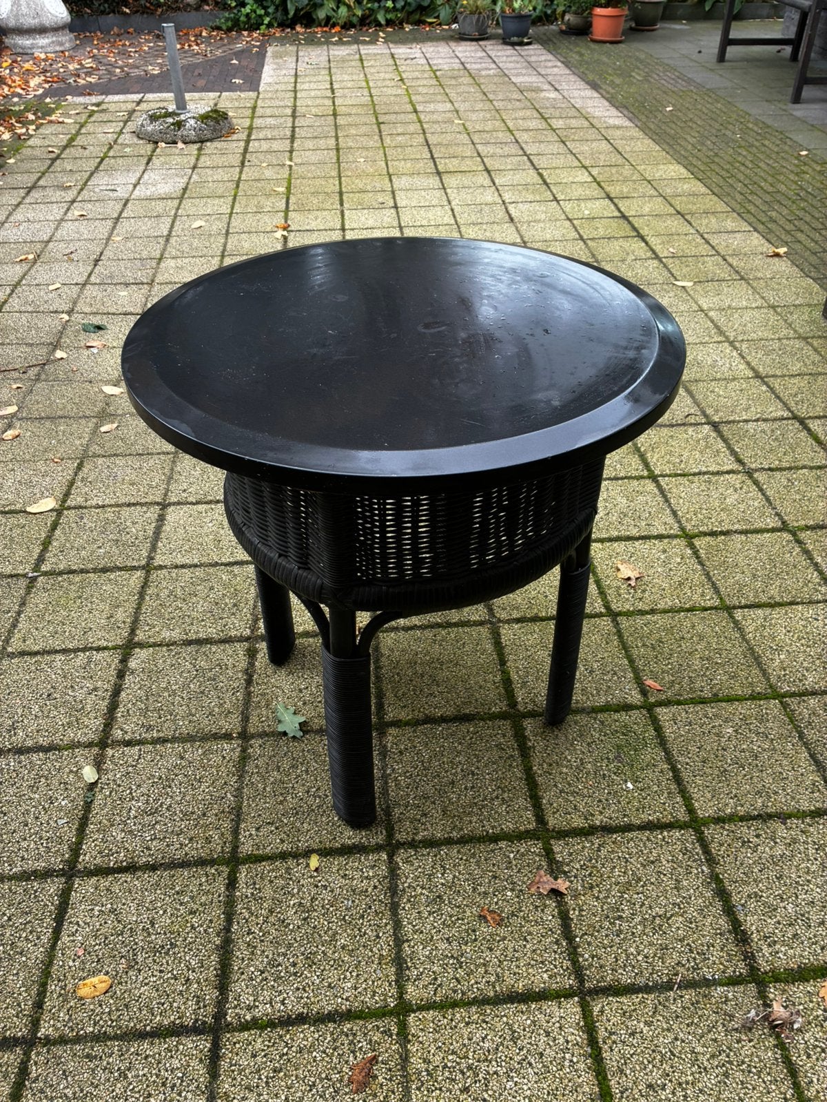 Rond bijzettafeltje of salontafeltje 60 cm, Ophalen, Gebruikt, Hout met riet, Rond