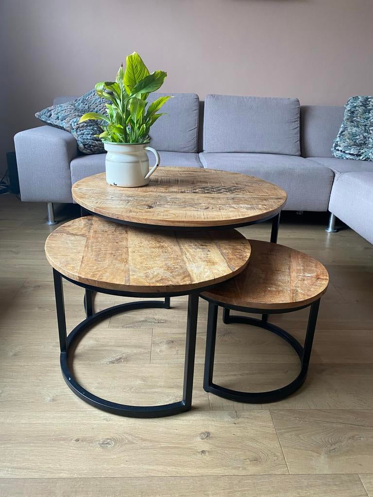 Set van 3 Mango Houten Salontafels met Zwart Metalen Frame, Huis en Inrichting, Tafels | Salontafels, Ophalen, Gebruikt, Rond