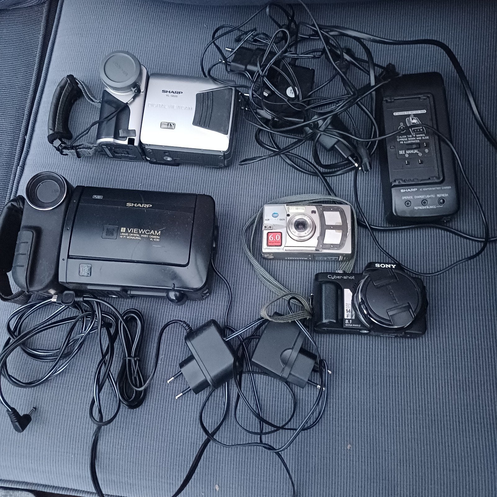 te koop Videocamera en camera's, Ophalen, Overige merken, 20x of meer