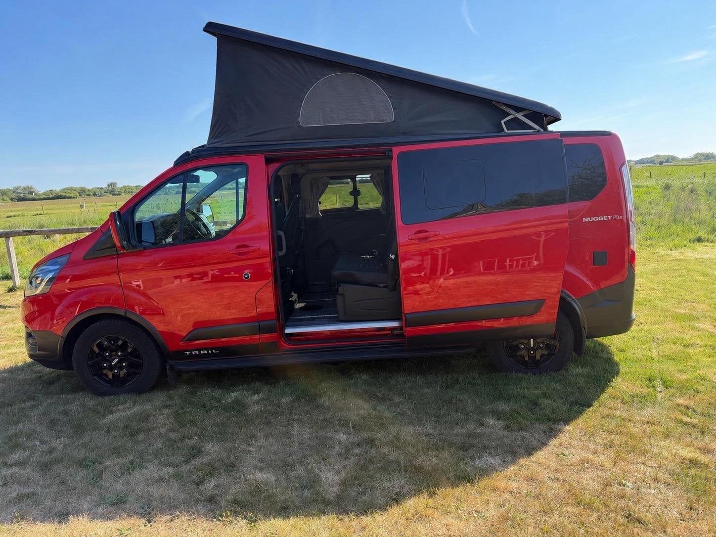 Westfalia Ford Nugget Plus Trail  2.0D 136KW 180PK 2022 Rood, Buscamper of Camperbus, Ford, Particulier, Ford